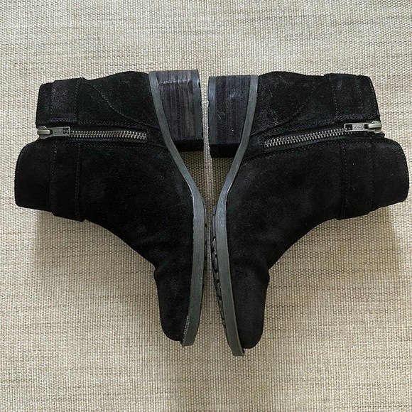 Born Distressed Suede Bootie Stacked Heel Side Zipper Buckle Detail Size 6/ 36.5 - Picture 5 of 12
